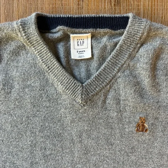 Lot of toddler boy 2T sweaters - Picture 5 of 15